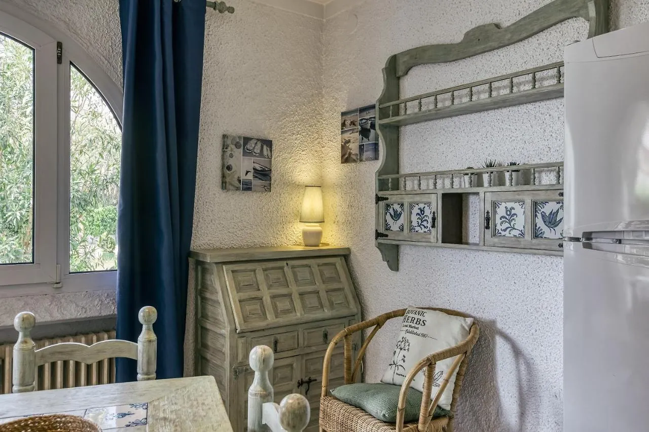 Art- Apartamentos Revilla Tacke F Empuriabrava